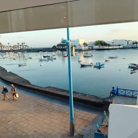 Casa Isabel Isa דירה *